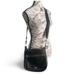 Fossil Black Leather Crossbody Bag Front Zip Pocket Unisex Y2K Messenger